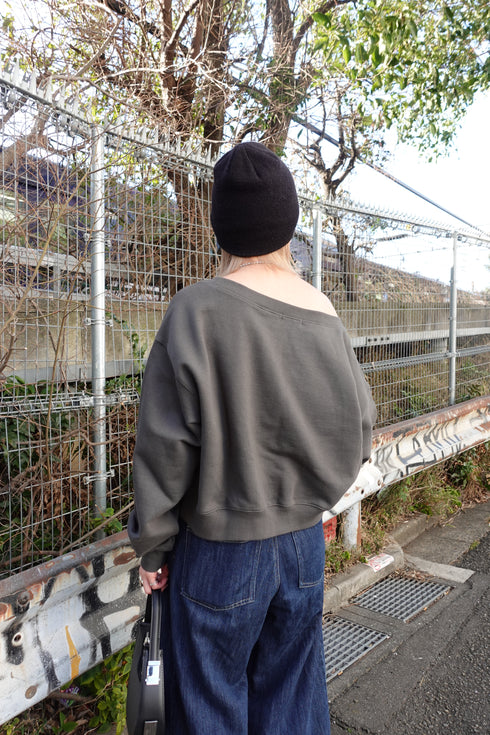 オフショルルーズスウェット